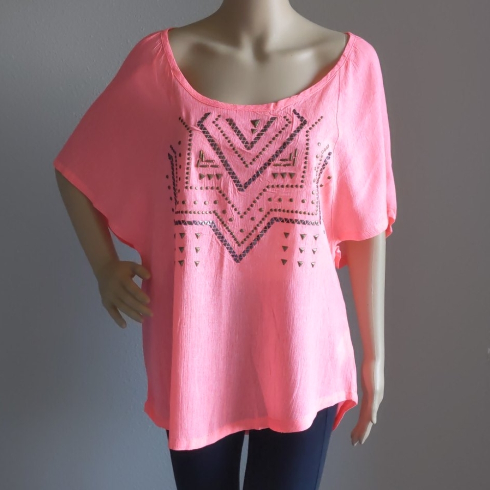 Taylor & Sage Neon Embellished Top Size Medium